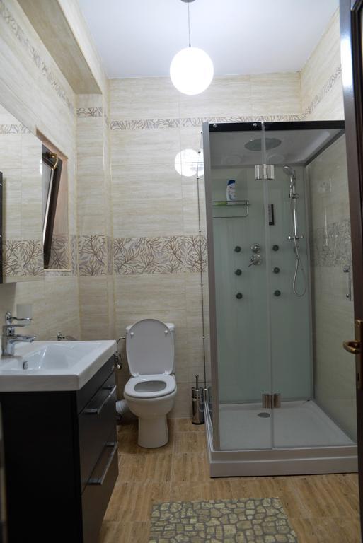 Pensiunea Luminita Târgu Jiu Εξωτερικό φωτογραφία