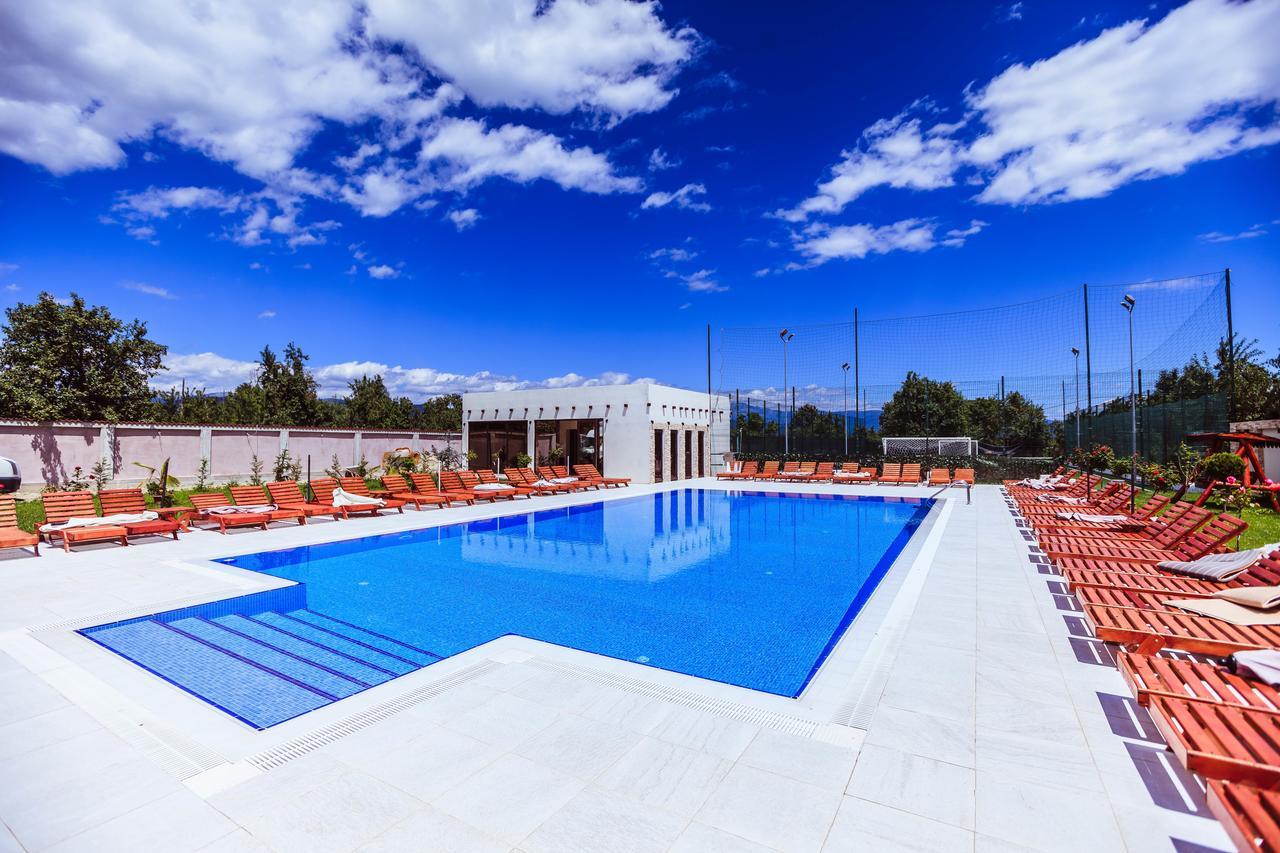 Pensiunea Luminita Târgu Jiu Εξωτερικό φωτογραφία